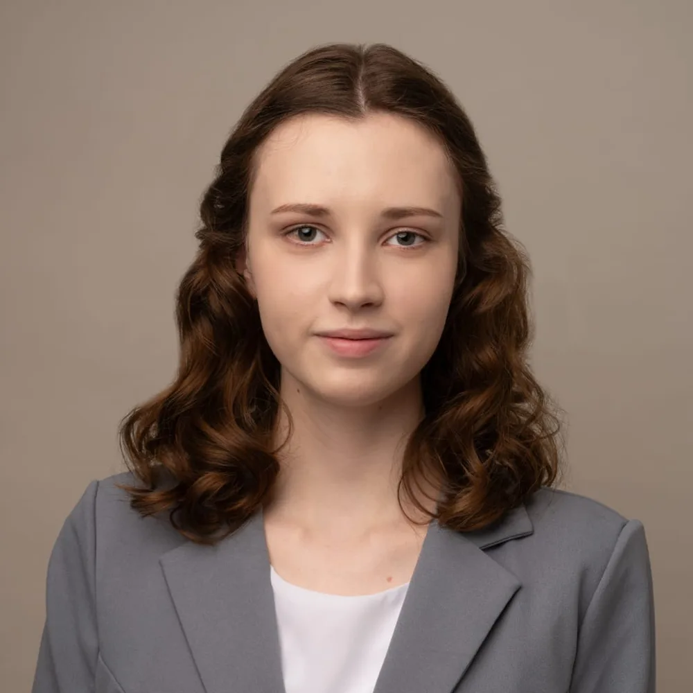 Sofia Semenova staff img 01